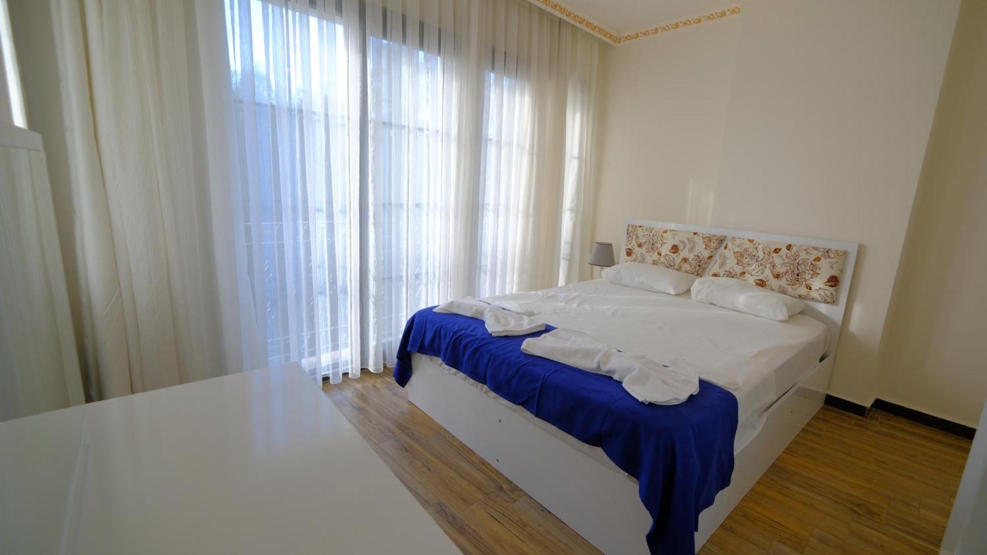 Elada Luxury Otel Arsuz Екстериор снимка