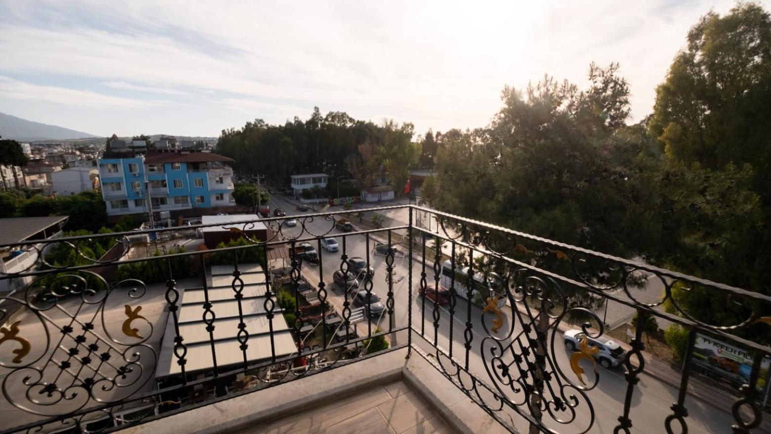 Elada Luxury Otel Arsuz Екстериор снимка