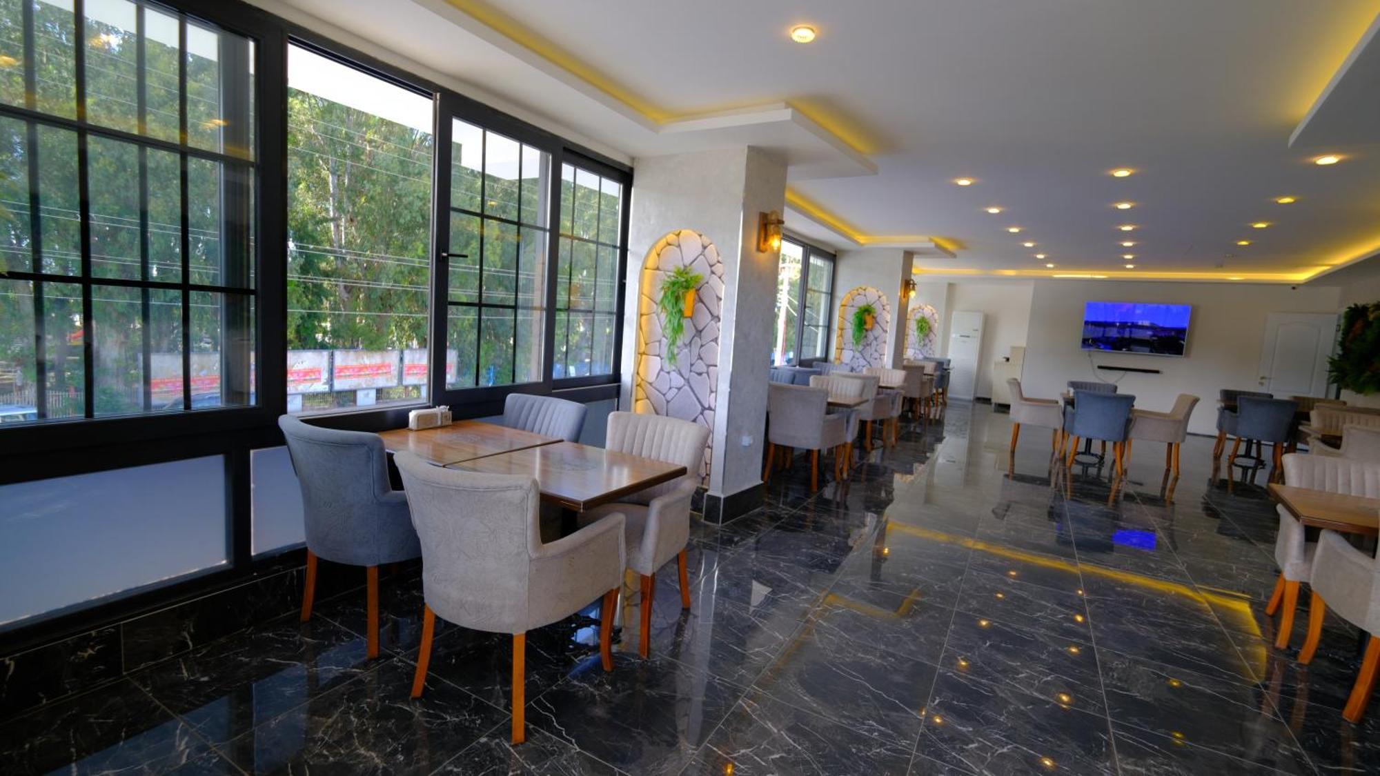 Elada Luxury Otel Arsuz Екстериор снимка