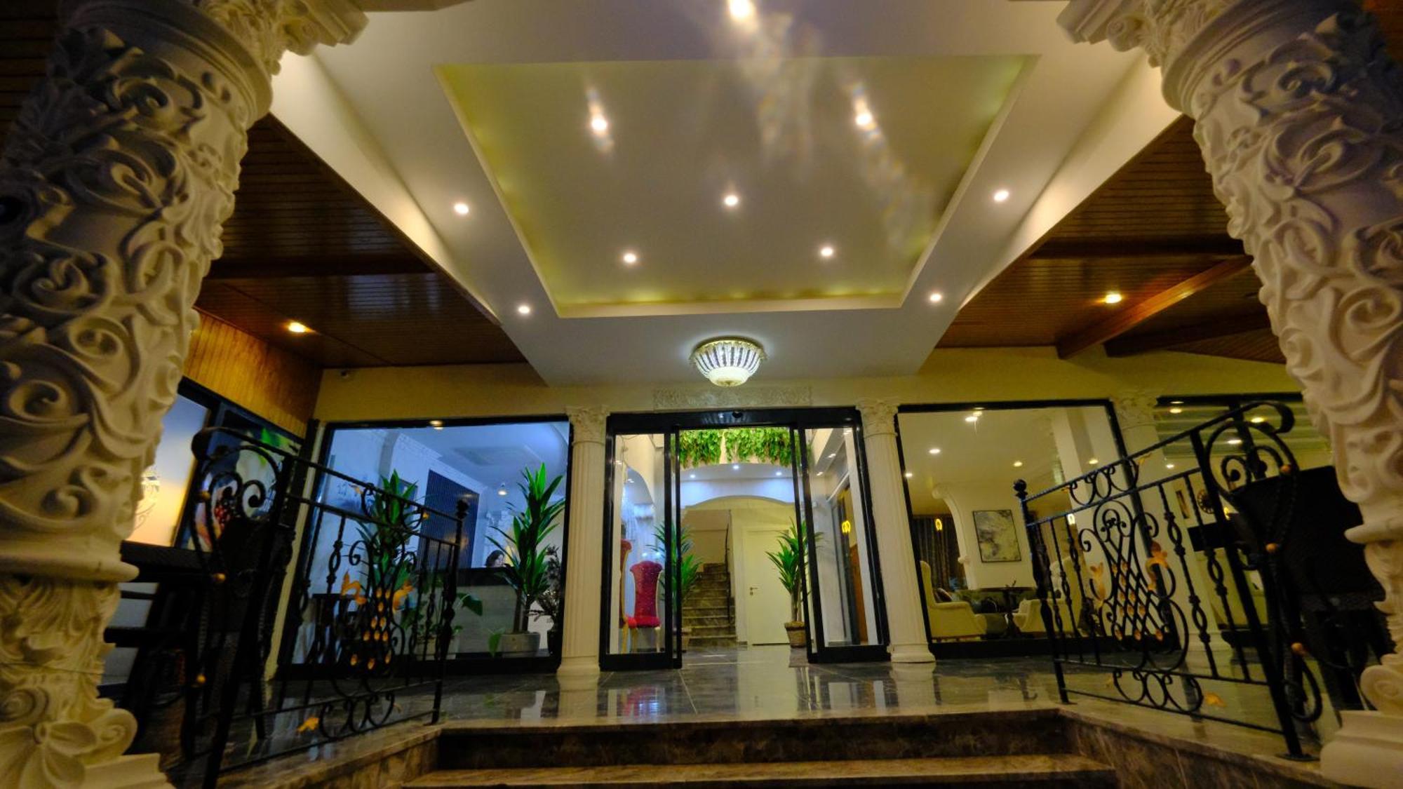 Elada Luxury Otel Arsuz Екстериор снимка