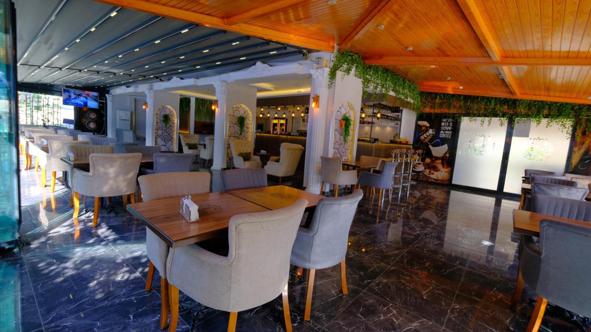 Elada Luxury Otel Arsuz Екстериор снимка
